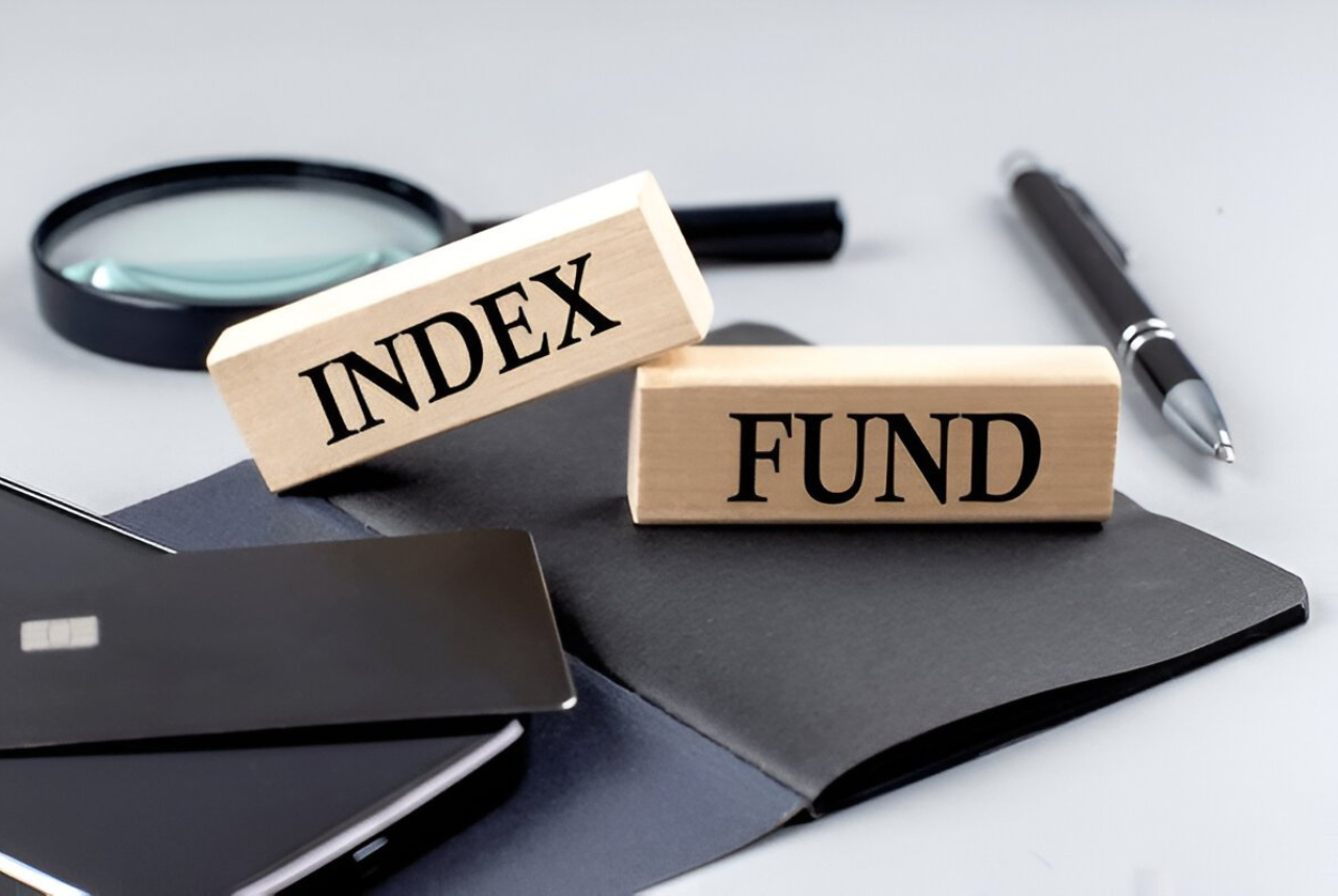 Mutual Fund vs Index Fund: Which One Should You Choose?